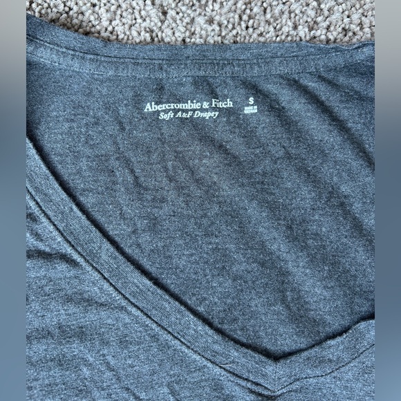 Abercrombie and Fitch Soft Drapey Vneck tee in Grey - Picture 4 of 4